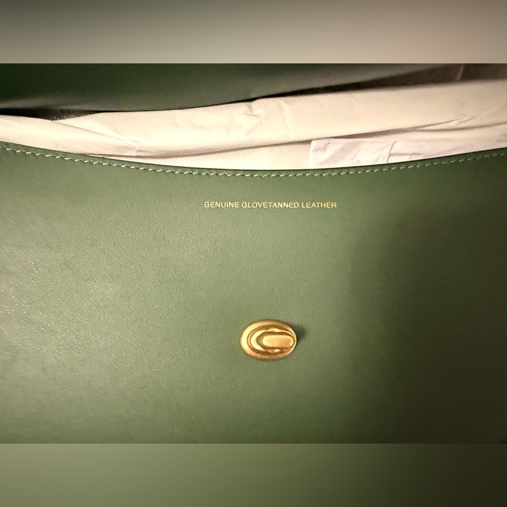 Coach Cashin Carry Crescent Shoulder Bag Hunter Green - Picture 7 of 9